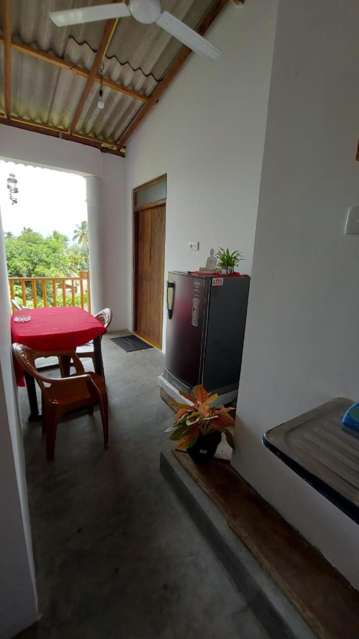 Jungle Beach Inn Унаватуна Екстер'єр фото